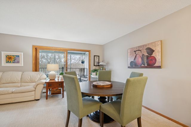 3020 Saint Albans Mill Road 310, Minnetonka, MN 55305