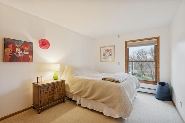 3020 Saint Albans Mill Road 310, Minnetonka, MN 55305