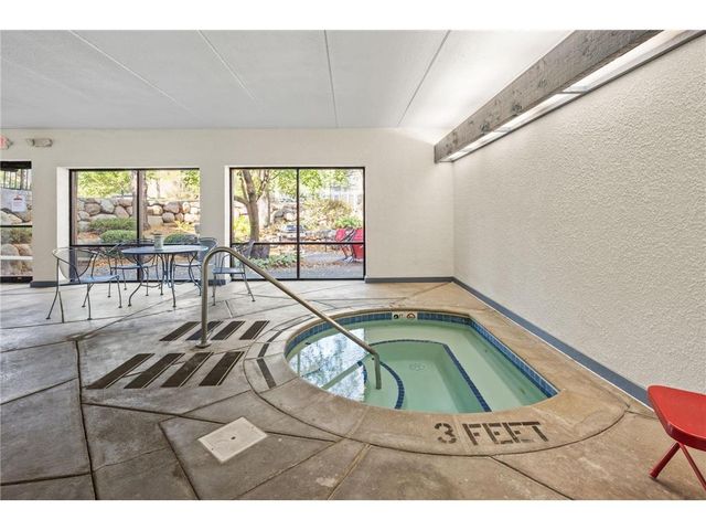 3020 Saint Albans Mill Road 310, Minnetonka, MN 55305