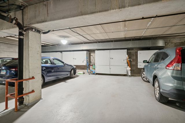 3020 Saint Albans Mill Road 310, Minnetonka, MN 55305