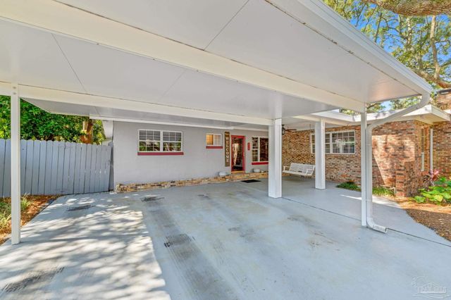 314 Camelia St, Gulf Breeze, FL 32561