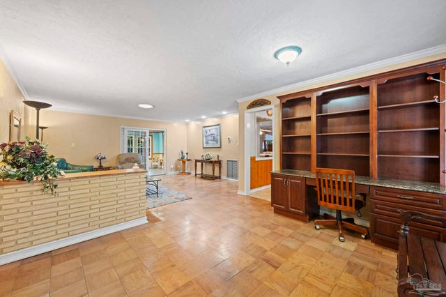 314 Camelia St, Gulf Breeze, FL 32561