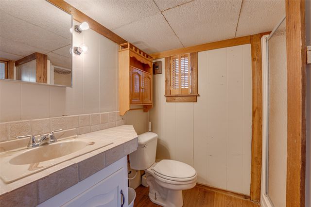 180 Rs County Road 1250, Emory, TX 75440