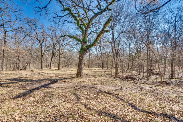 180 Rs County Road 1250, Emory, TX 75440