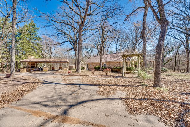 180 Rs County Road 1250, Emory, TX 75440