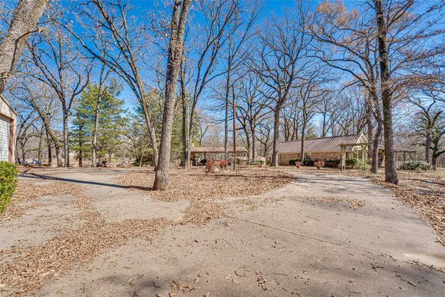 180 Rs County Road 1250, Emory, TX 75440