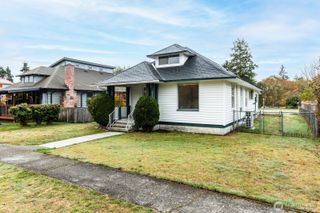 602 Louviers Avenue, Dupont, WA 98327