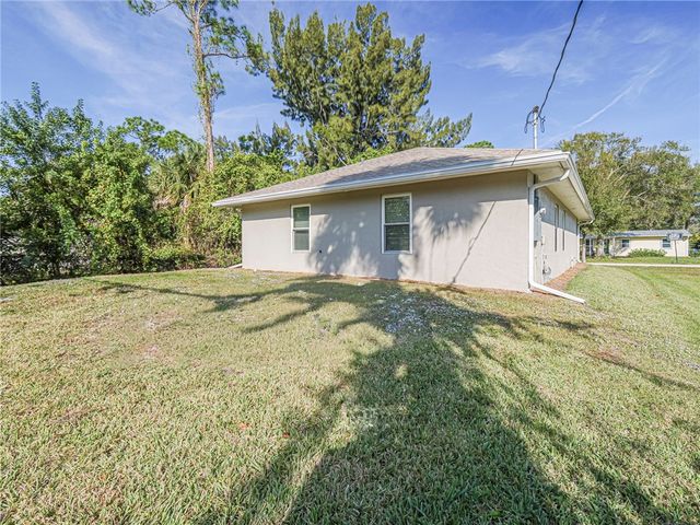 6185 6th Place, Vero Beach, FL 32968