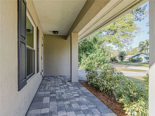 6185 6th Place, Vero Beach, FL 32968