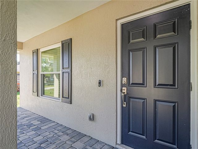 6185 6th Place, Vero Beach, FL 32968