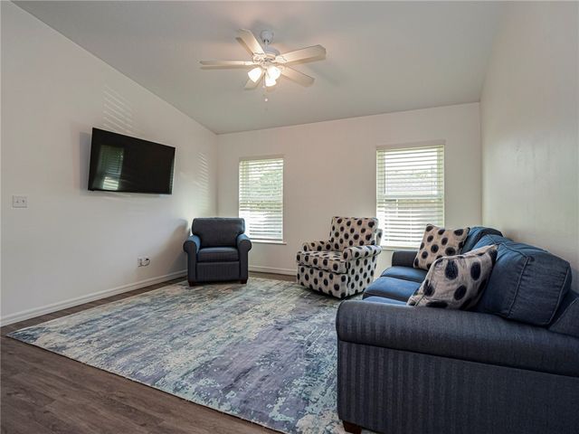 6185 6th Place, Vero Beach, FL 32968