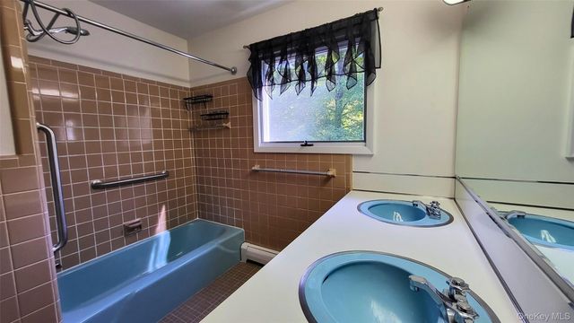 116 New Hackensack Road, Wappingers Falls, NY 12590