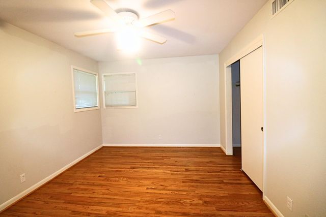 5339 Carew Street, Houston, TX 77096