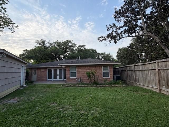 5339 Carew Street, Houston, TX 77096