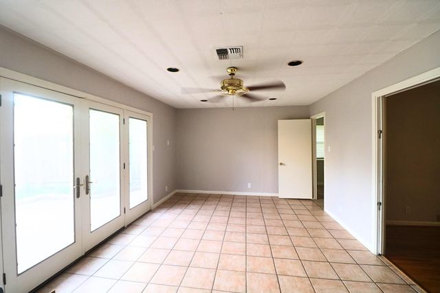 5339 Carew Street, Houston, TX 77096