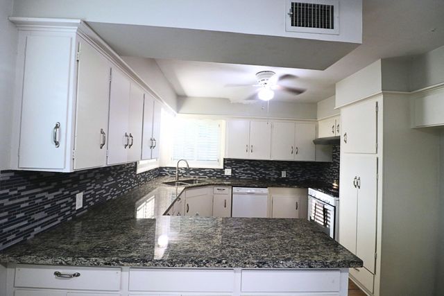 5339 Carew Street, Houston, TX 77096