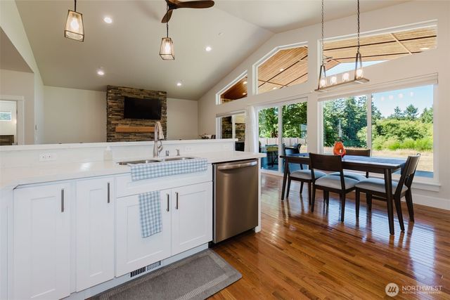 1726 Lilypad Place E, Port Orchard, WA 98366