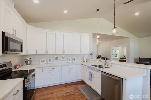 1726 Lilypad Place E, Port Orchard, WA 98366