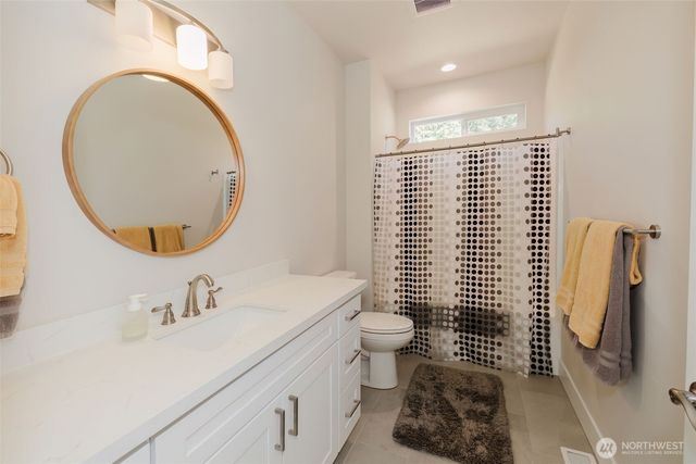 1726 Lilypad Place E, Port Orchard, WA 98366