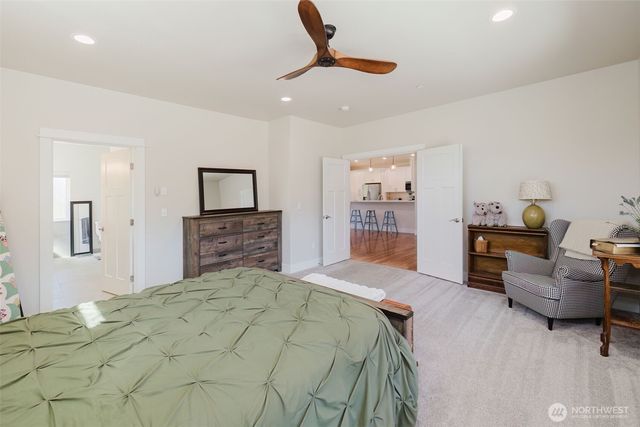 1726 Lilypad Place E, Port Orchard, WA 98366