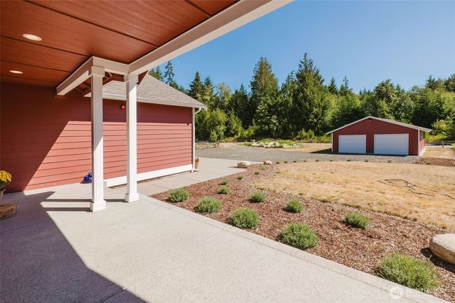1726 Lilypad Place E, Port Orchard, WA 98366
