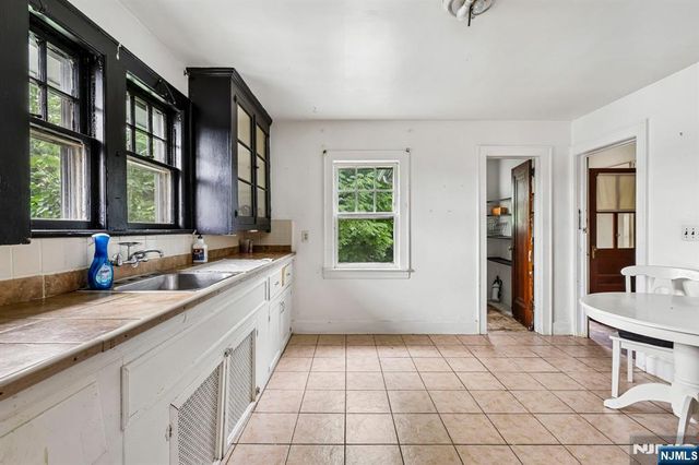 69 Buschmann Avenue, Haledon, NJ 07508