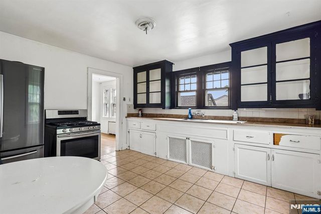 69 Buschmann Avenue, Haledon, NJ 07508