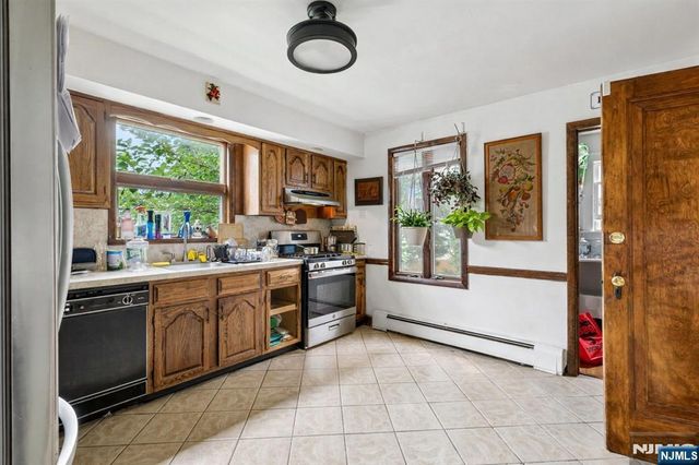 69 Buschmann Avenue, Haledon, NJ 07508