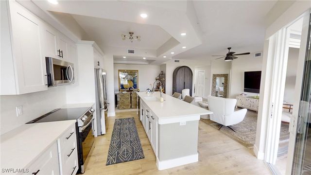 2185 Arielle DR 1406, Naples, FL 34109