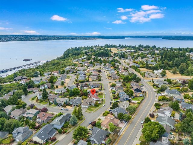 4210 Harbor Ridge Road NE, Tacoma, WA 98422