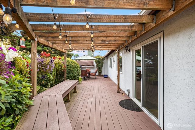 4210 Harbor Ridge Road NE, Tacoma, WA 98422