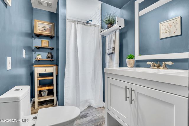 21 Cliffwood Drive, Neptune Township, NJ 07753