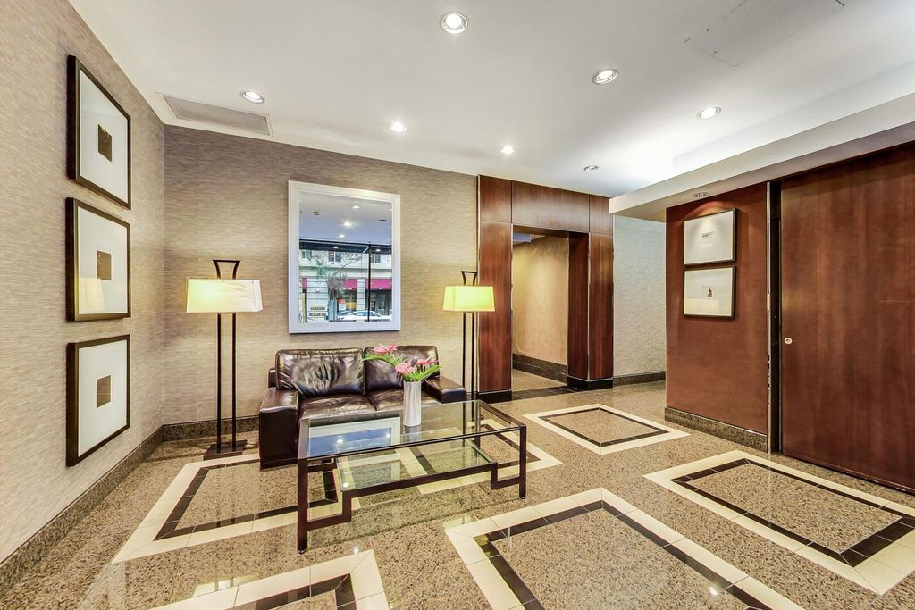 30 E Huron Street 4008, Chicago, IL 60611 — photo 5