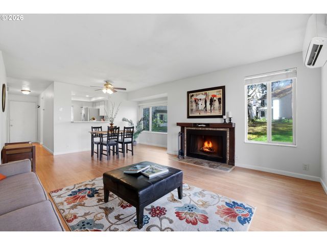 11721 Sw BOONES BEND Dr 9-3D, Beaverton, OR 97008