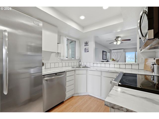 11721 Sw BOONES BEND Dr 9-3D, Beaverton, OR 97008