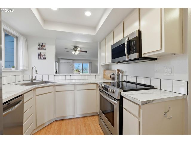 11721 Sw BOONES BEND Dr 9-3D, Beaverton, OR 97008