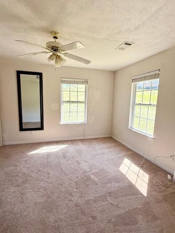 27 Sunset Drive, Cassville, MO 65625