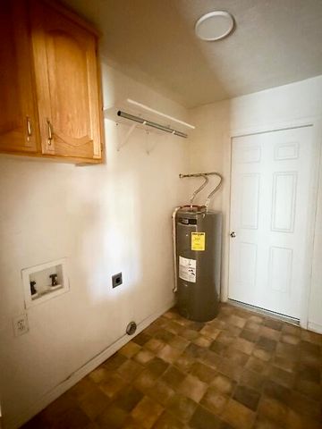 27 Sunset Drive, Cassville, MO 65625