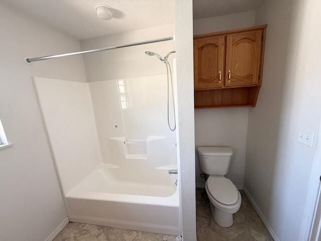 27 Sunset Drive, Cassville, MO 65625