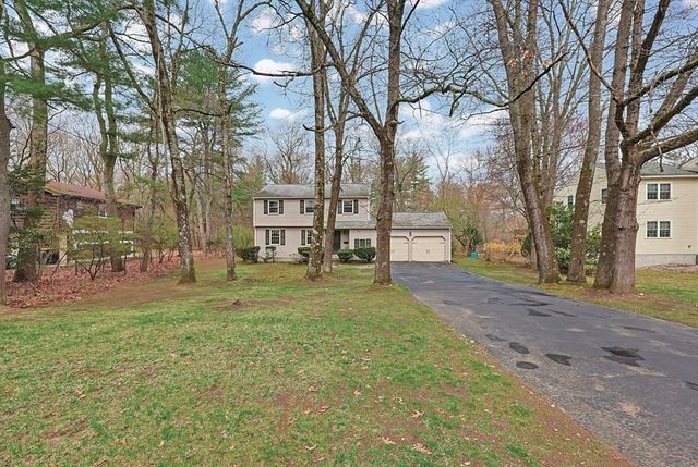 5 Montgomery Dr, Framingham, MA 01701