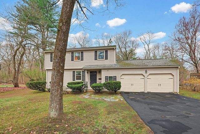 5 Montgomery Dr, Framingham, MA 01701