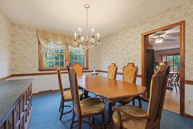 5 Montgomery Dr, Framingham, MA 01701