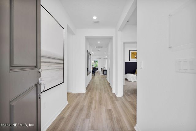 3592 AMERICANA Drive, Green Cove Springs, FL 32043