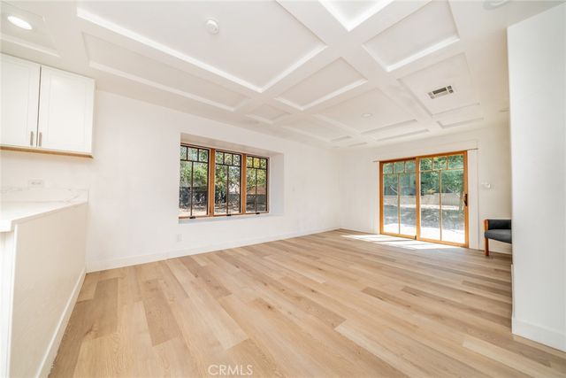 1076 Los Altos Court, Riverside, CA 92507