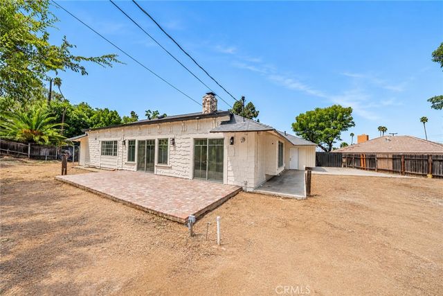 1076 Los Altos Court, Riverside, CA 92507