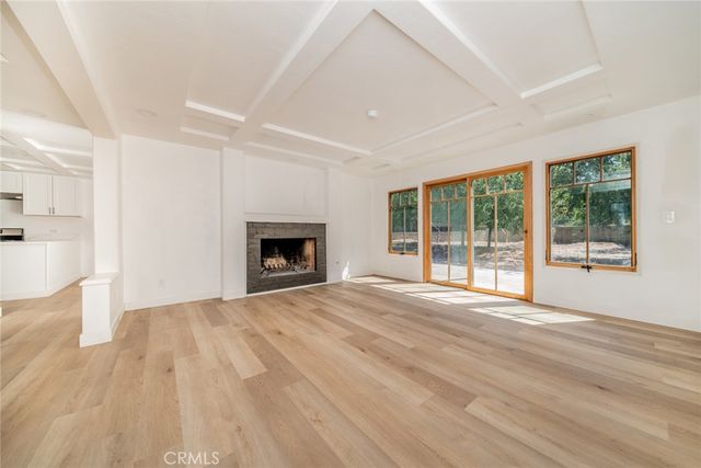 1076 Los Altos Court, Riverside, CA 92507