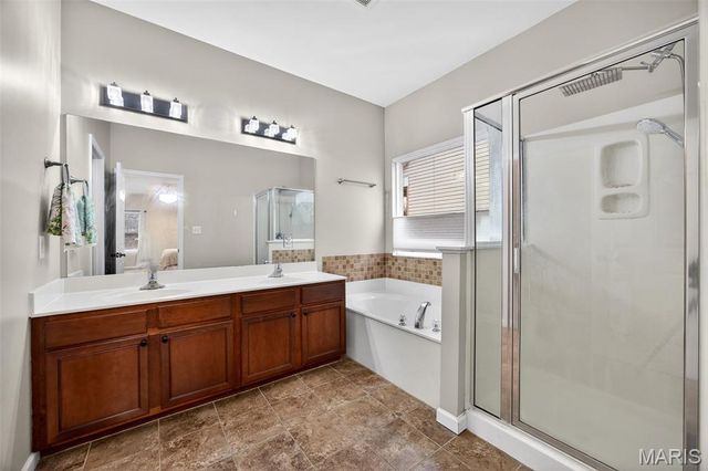 226 Greengate Drive, Lake St Louis, MO 63367