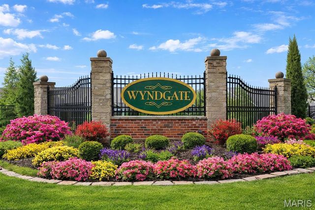 226 Greengate Drive, Lake St Louis, MO 63367