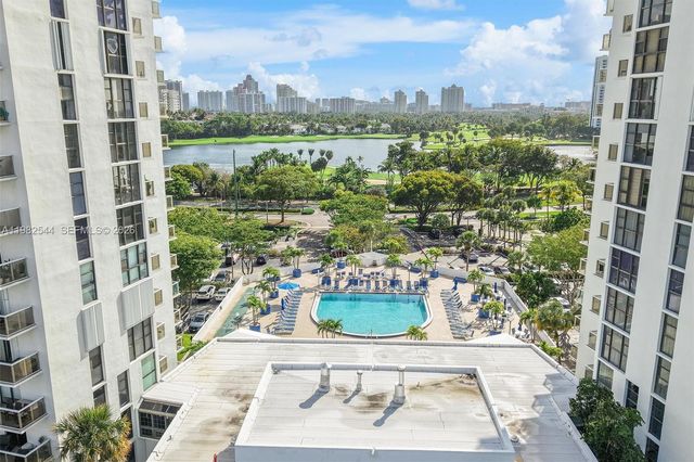 3731 N Country Club Drive 521, Aventura, FL 33180