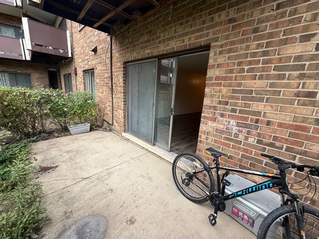 840 Wellington Avenue 103, Elk Grove Village, IL 60007